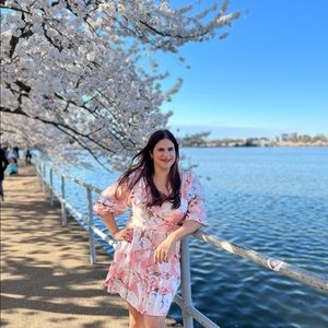 💛Express Floral Tie back Ruffle Hem Mini dress Sz L